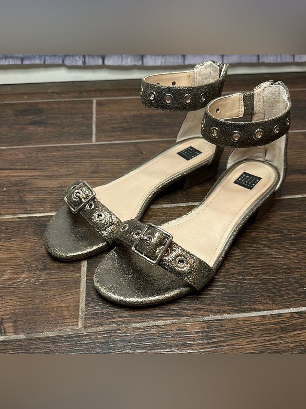 White House Black Market Gold Sandals Sz 7.5